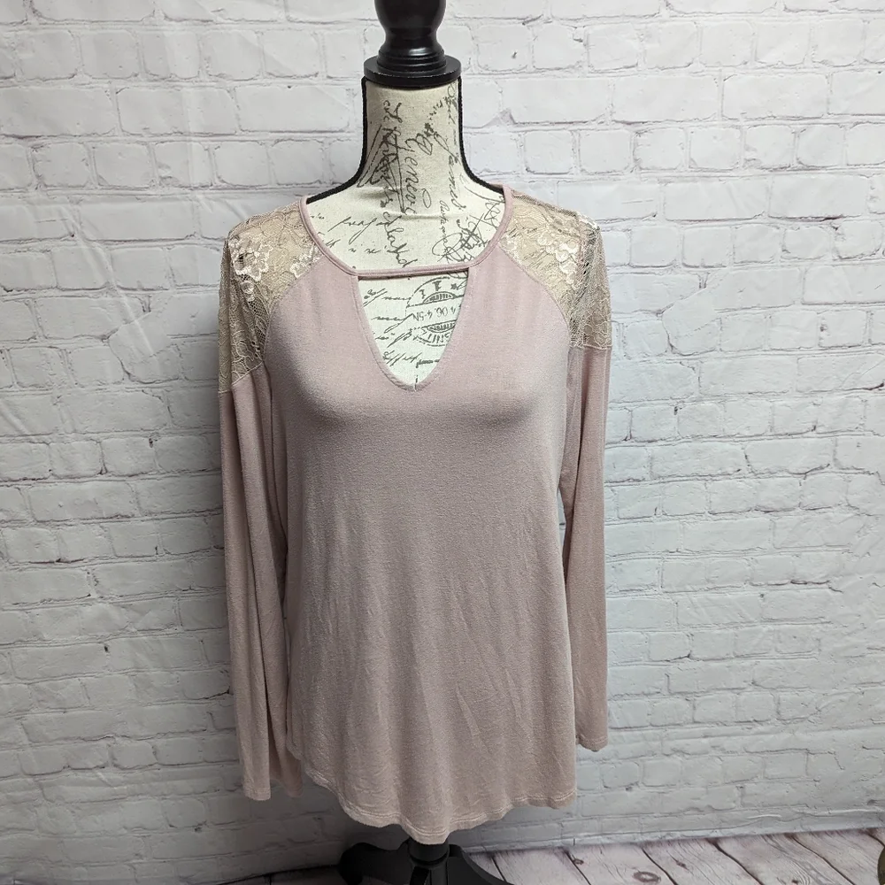 XL clothing lot. Venus, Liz Claiborne, Nine West, Old Navy, Maurices, time & 635 - Picture 2 of 10